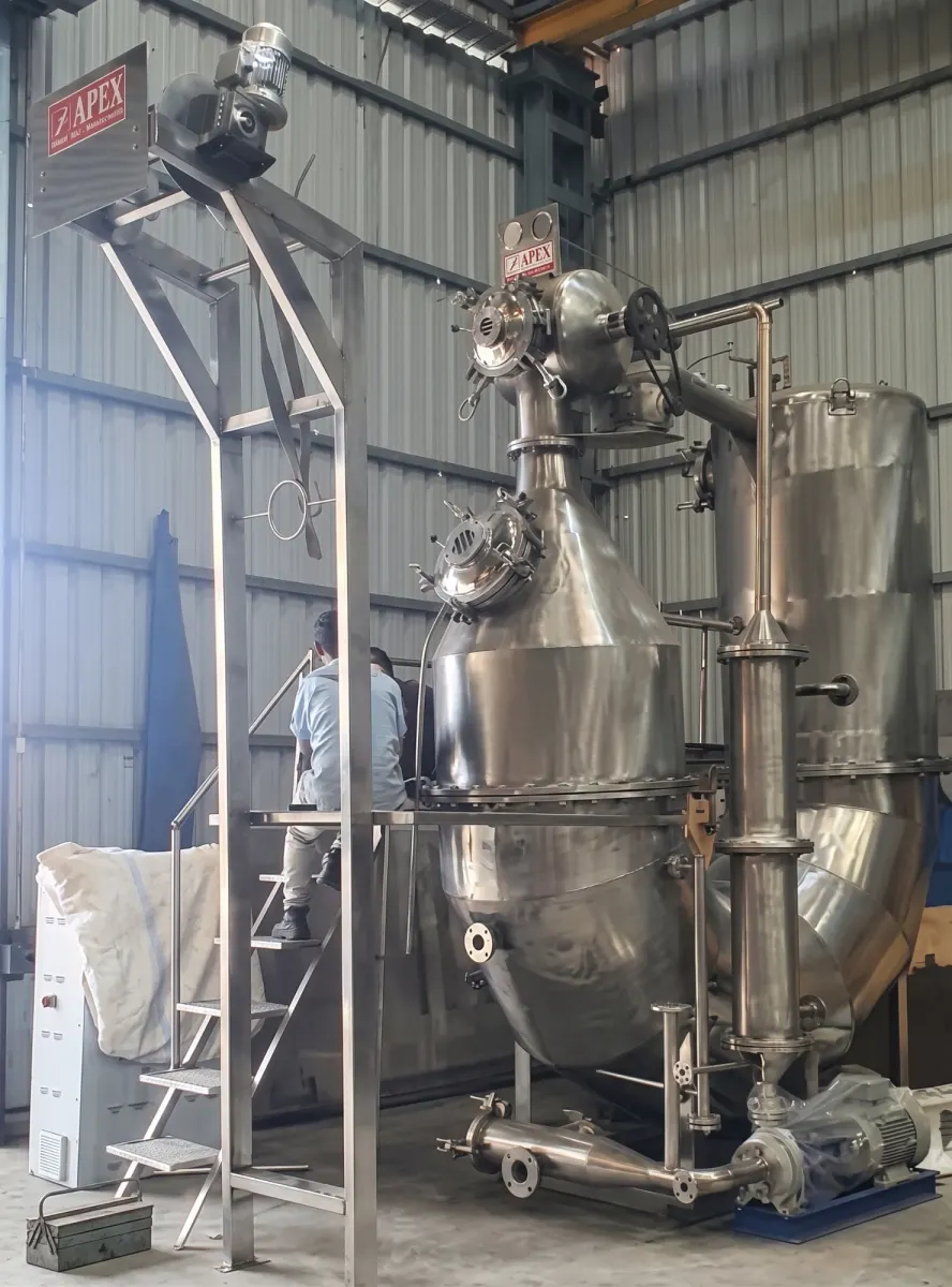 Jet dyeing machine at the Vareli unit
